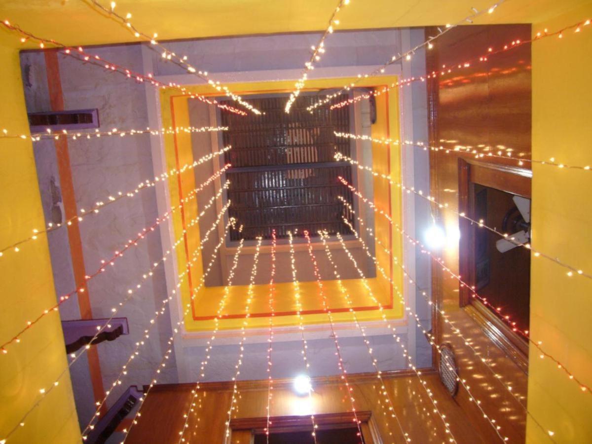 Grg Shanti Guest House Varanasi Exteriör bild